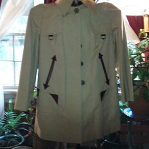 Mid-length agner coat